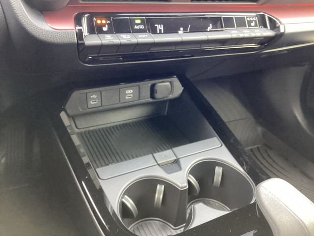New 2026 Wind Chill Pearl <sup>1</sup> Toyota  XSE image 21