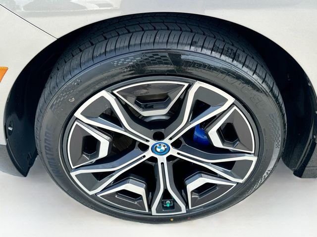 Certified Used 2024 Gray BMW xDrive50 image 34