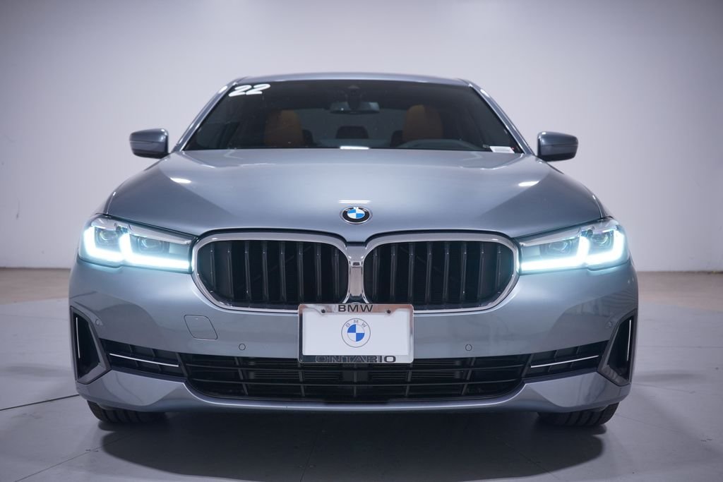 Used 2022 Bluestone Metallic BMW 530i image 4