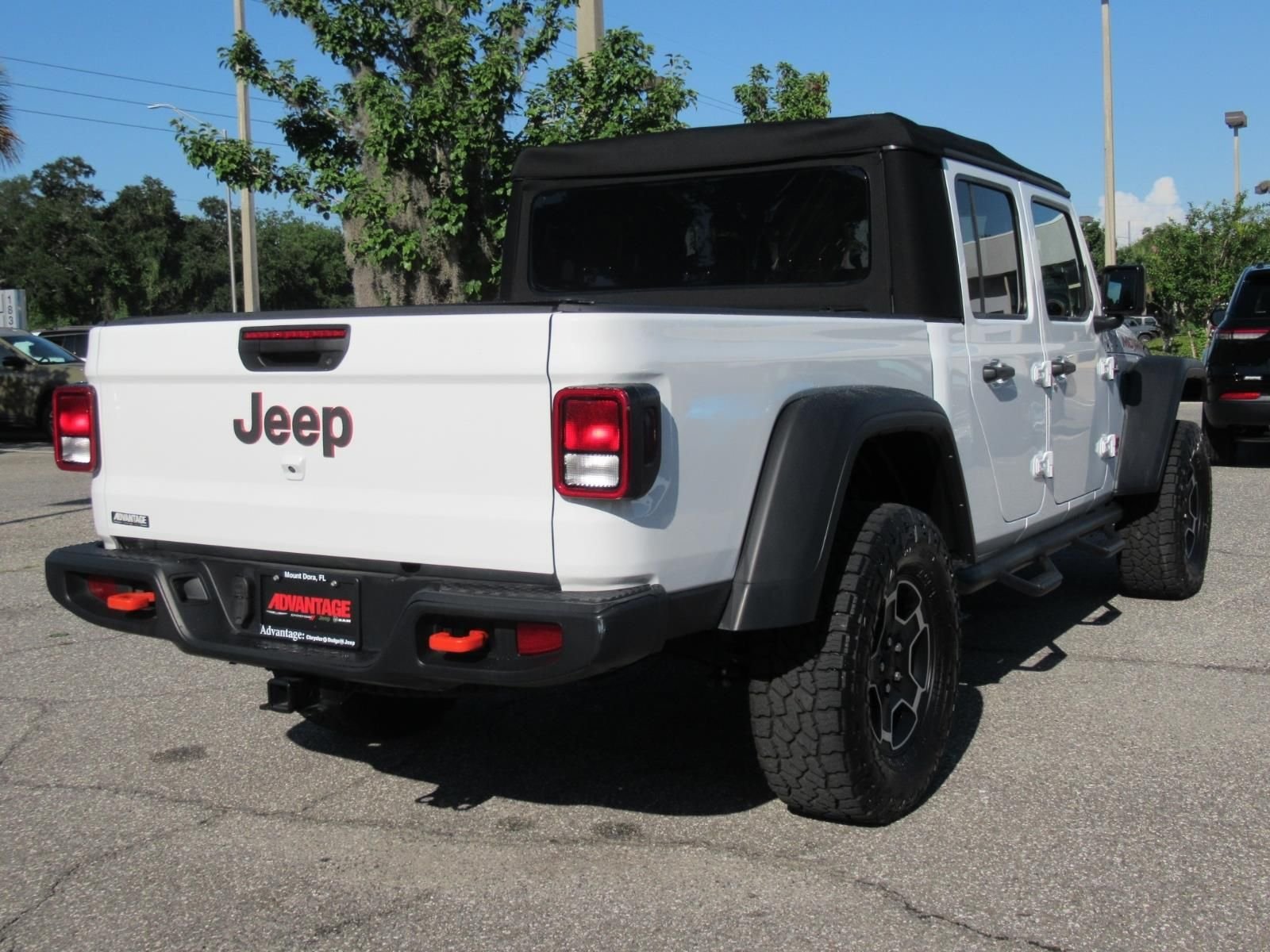 Used 2022 White Jeep Mojave image 7
