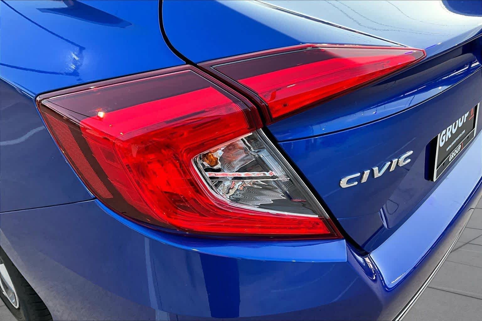 Used 2020 Aegean Blue Metallic Honda LX image 26
