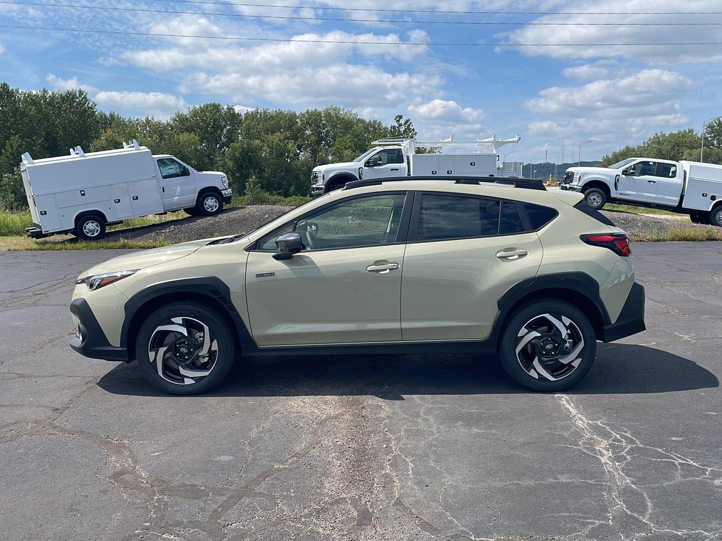 New 2026 SAND DUNE PEARL Subaru Limited Hybrid image 2
