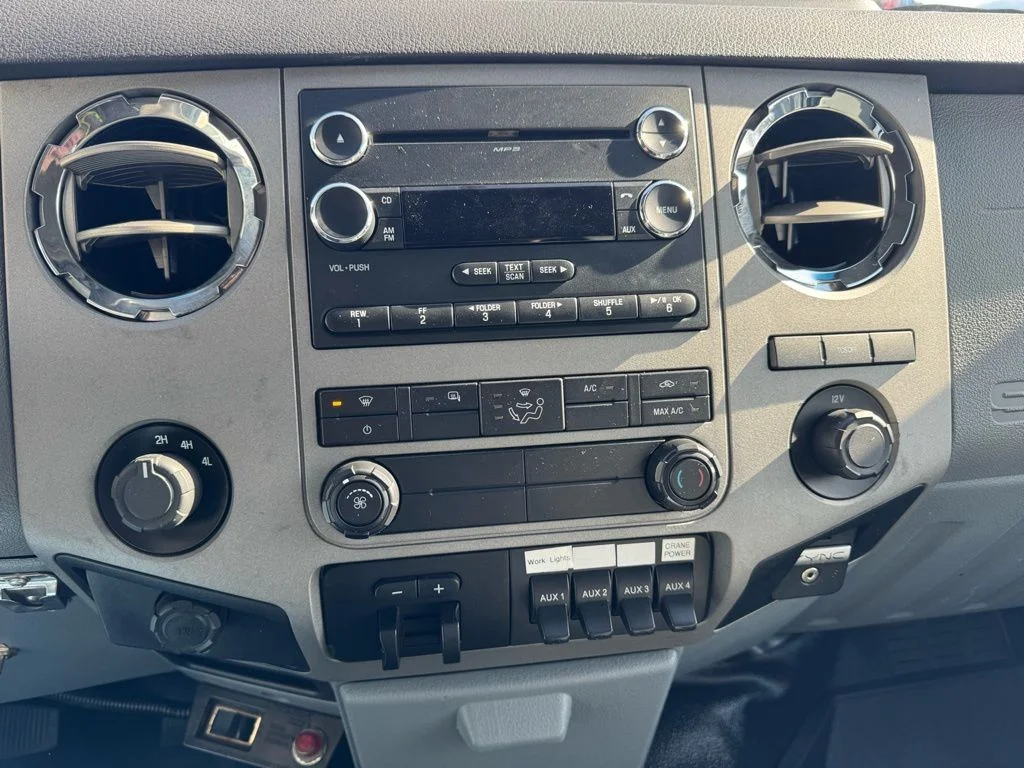 Used 2016 White Ford XLT image 16