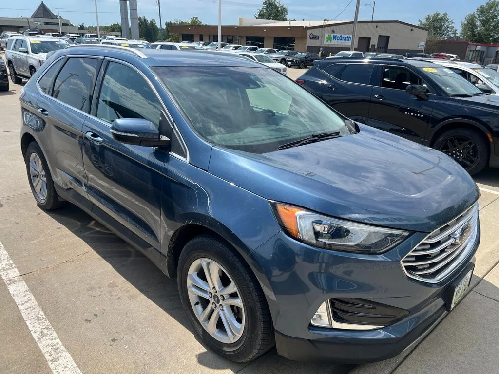 Used 2019 Blue Ford SEL image 6