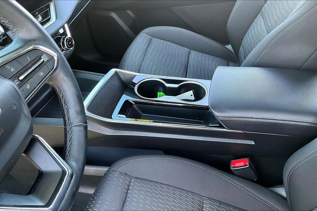 Used 2025 Blue Chevrolet LT image 21
