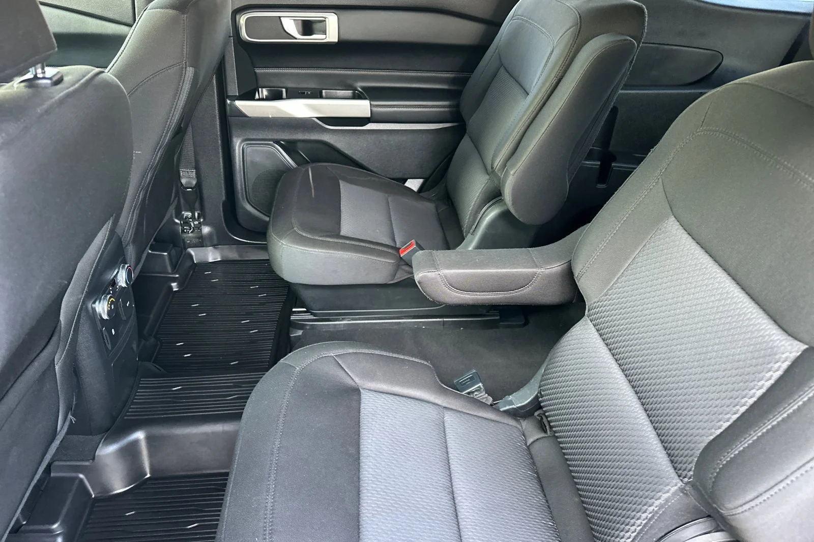 Used 2022 Black Metallic Ford XLT image 12
