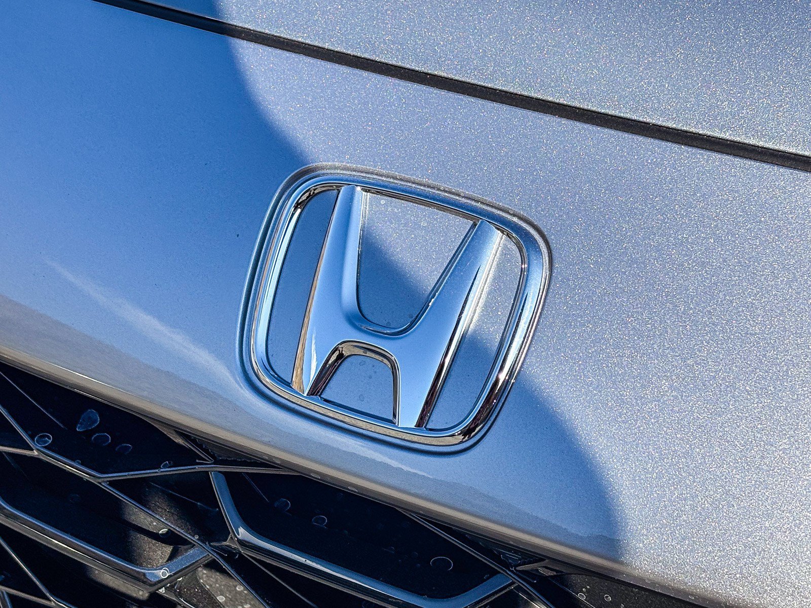 New 2027 Solar Silver Metallic Honda EX-L image 9