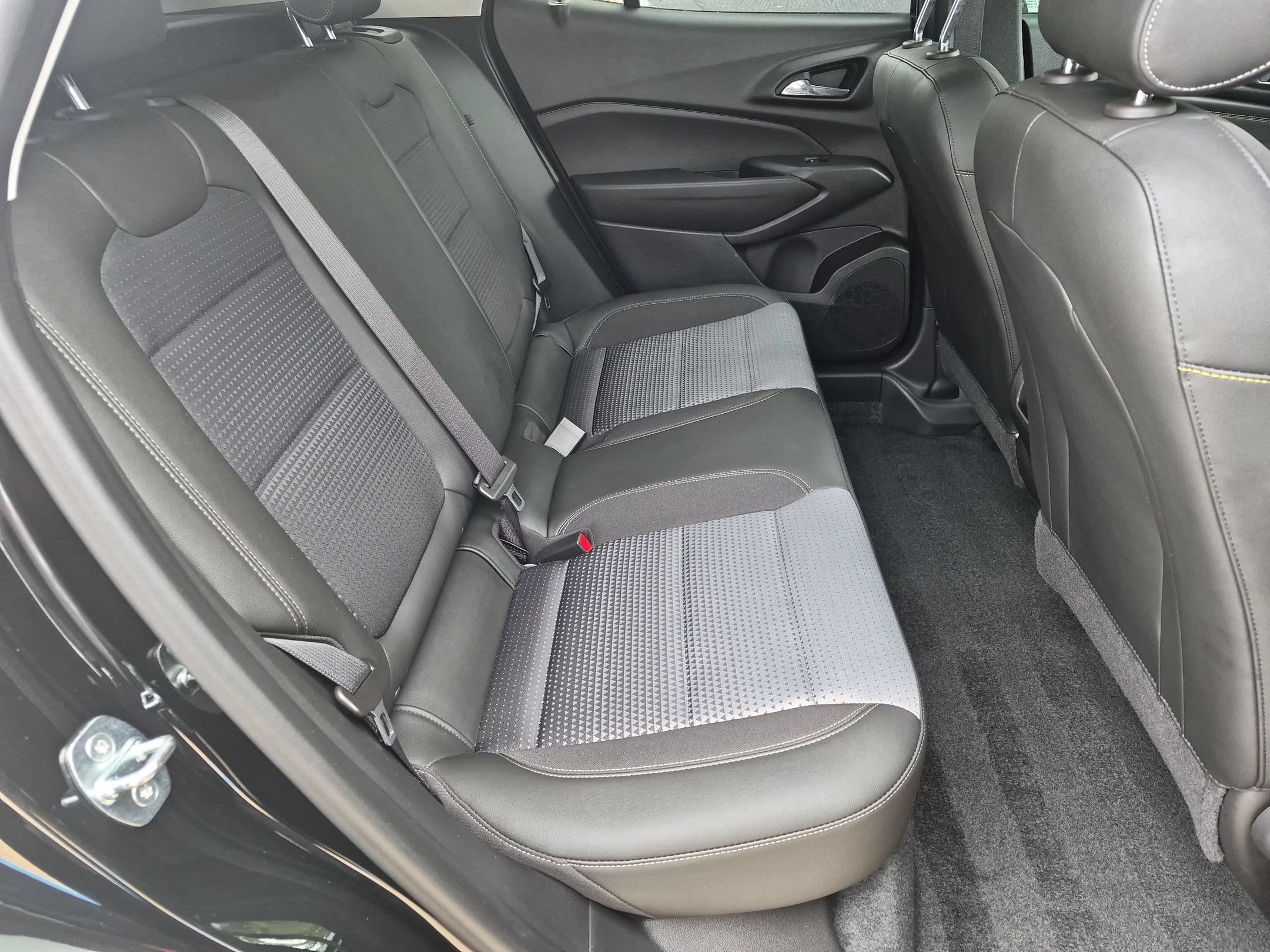 Used 2024 Mosaic Black Metallic Chevrolet LT 2WD image 27