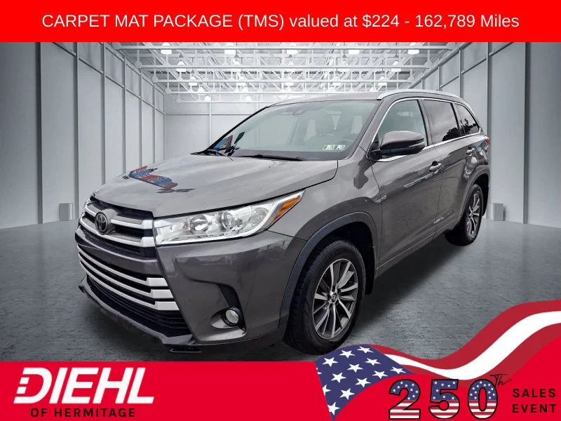 Used 2018 Silver Toyota XLE image 1