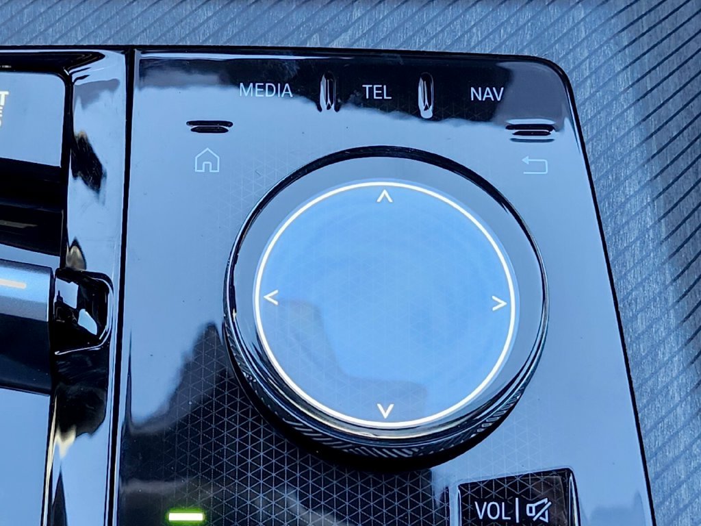 New 2026 White BMW 30 xDrive image 21