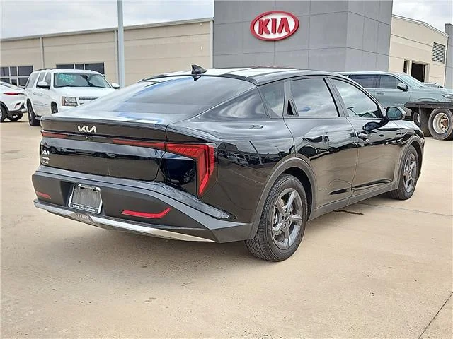 Used 2025 Black KIA LX image 3