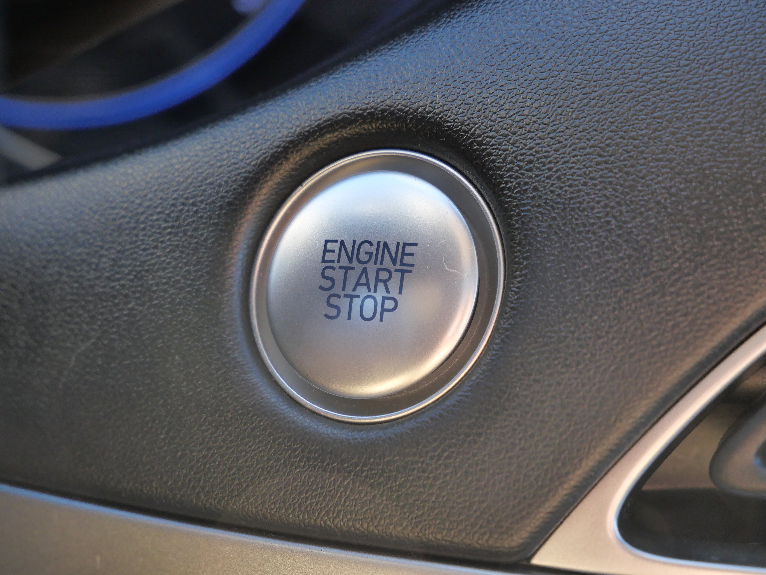 Used 2021 Moonlight Cloud Hyundai SEL image 31