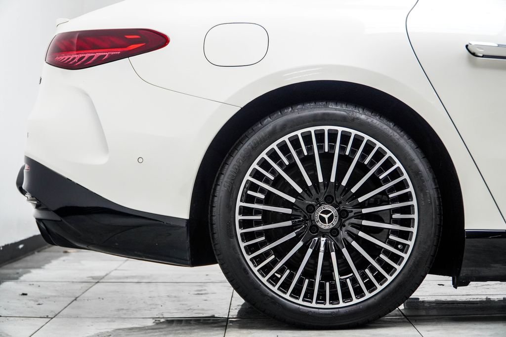 Used 2023 White Mercedes-Benz 580 image 9