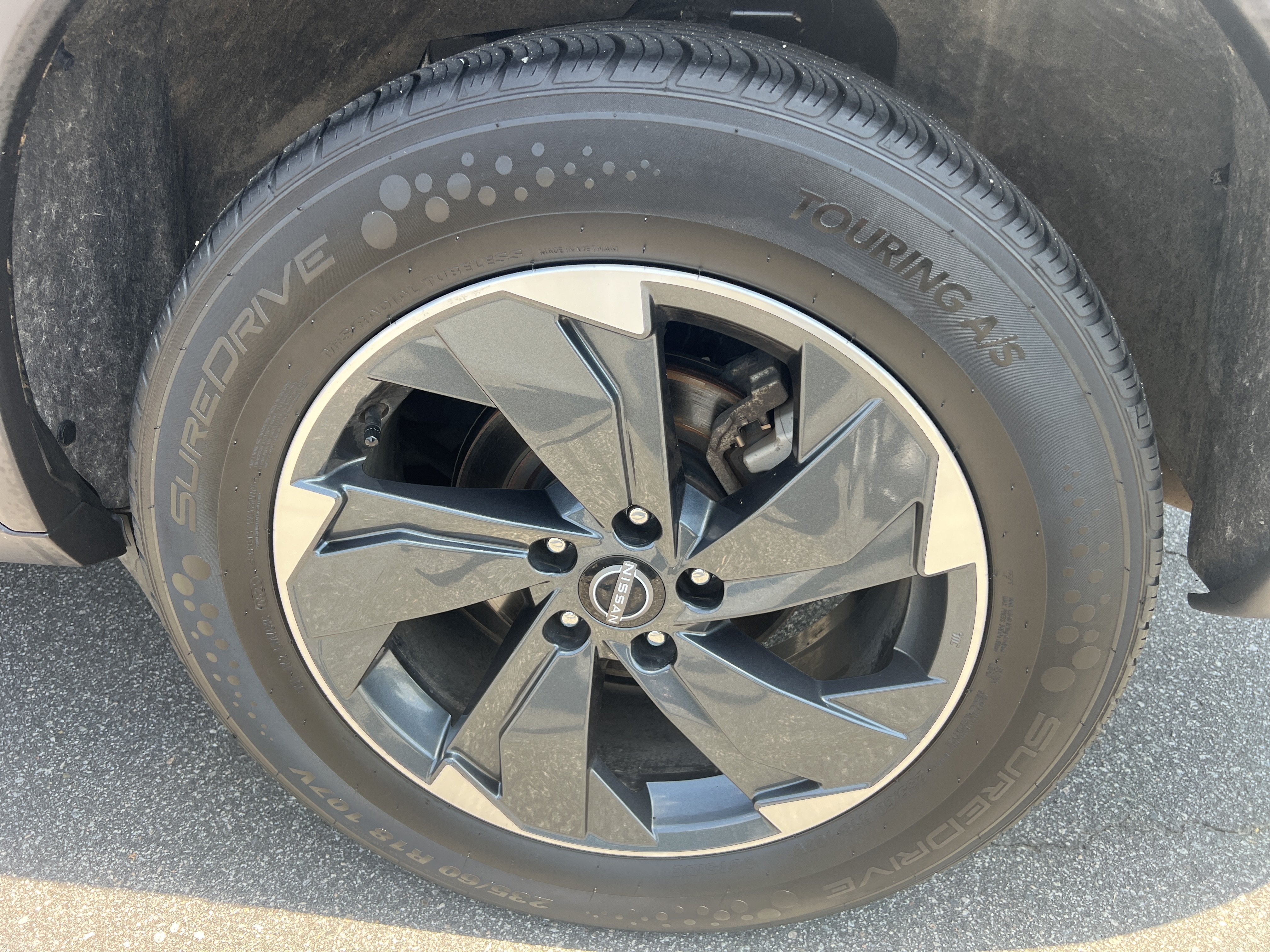 Certified Used 2024 Gun Metallic Nissan SV image 2