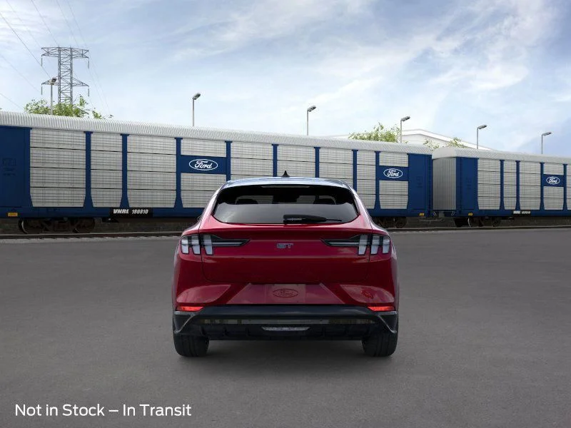 New 2025 Molten Magenta Metallic Tinted Clearcoat Ford GT image 5