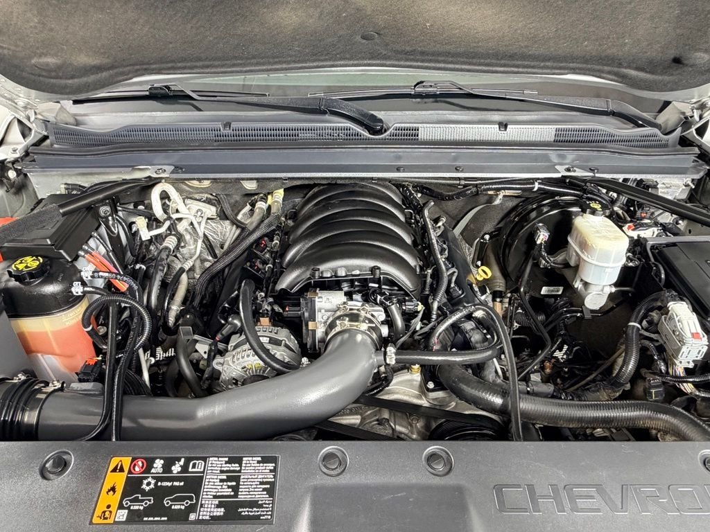 Used 2019 Silver Chevrolet Premier image 31