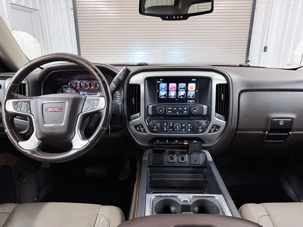Used 2018 Red GMC SLT image 20