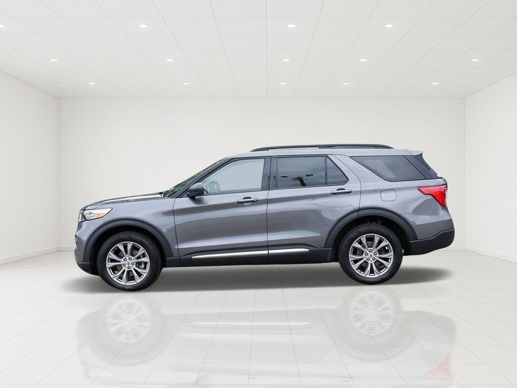 Certified Used 2023 Gray Ford XLT image 5