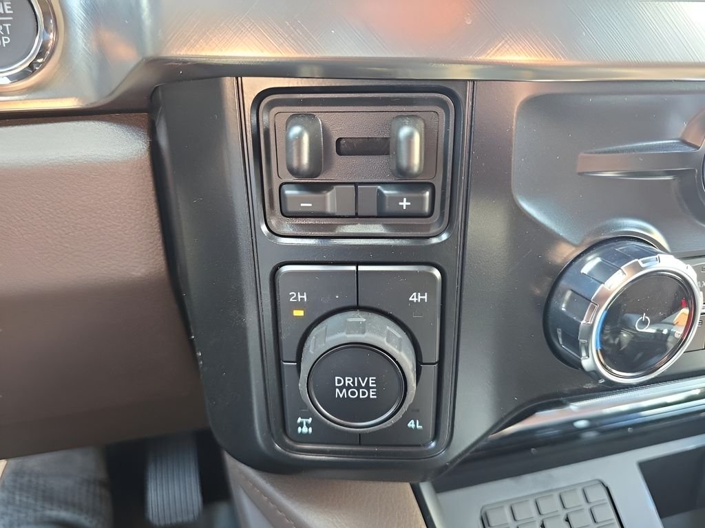 New 2026 Glacier Gray Metallic Tri-Coat Ford F-250® King Ranch® image 21