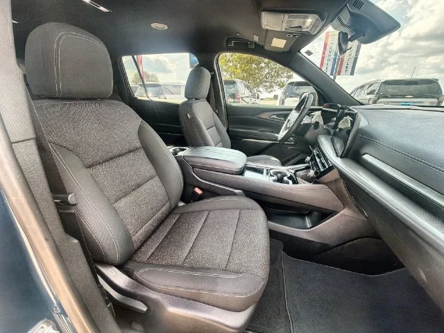 2024 Chevrolet Traverse LS - Photo 27