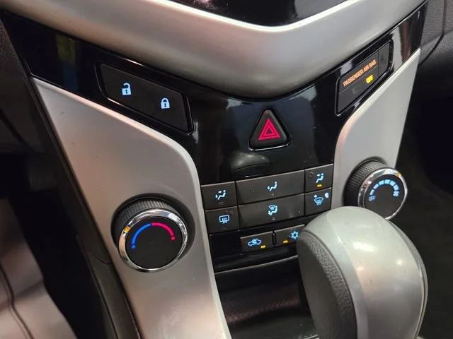 Used 2014 BLUE RAY METALLIC Chevrolet LS image 21