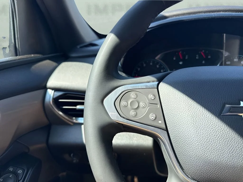 Used 2023 Summit White Chevrolet LT Leather image 17