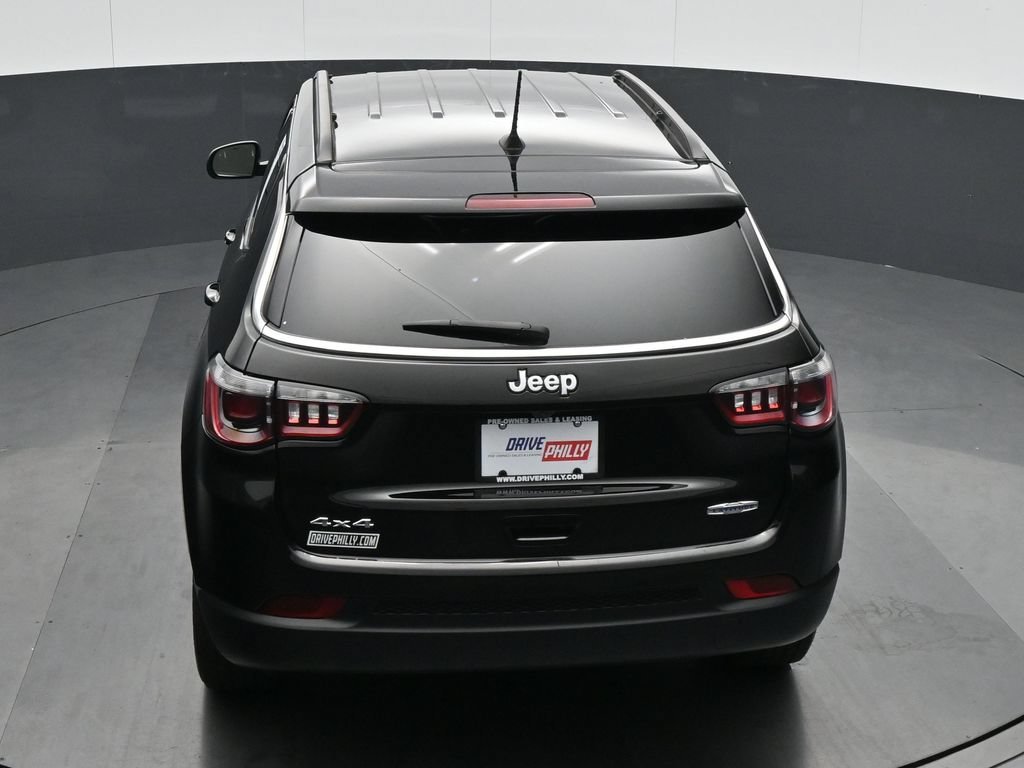 Used 2024 Black Jeep Latitude image 20