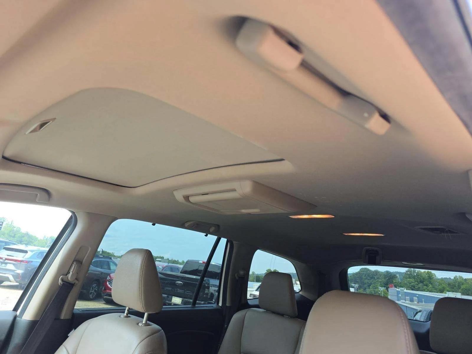 Used 2016 White Diamond Pearl Honda EX-L image 8