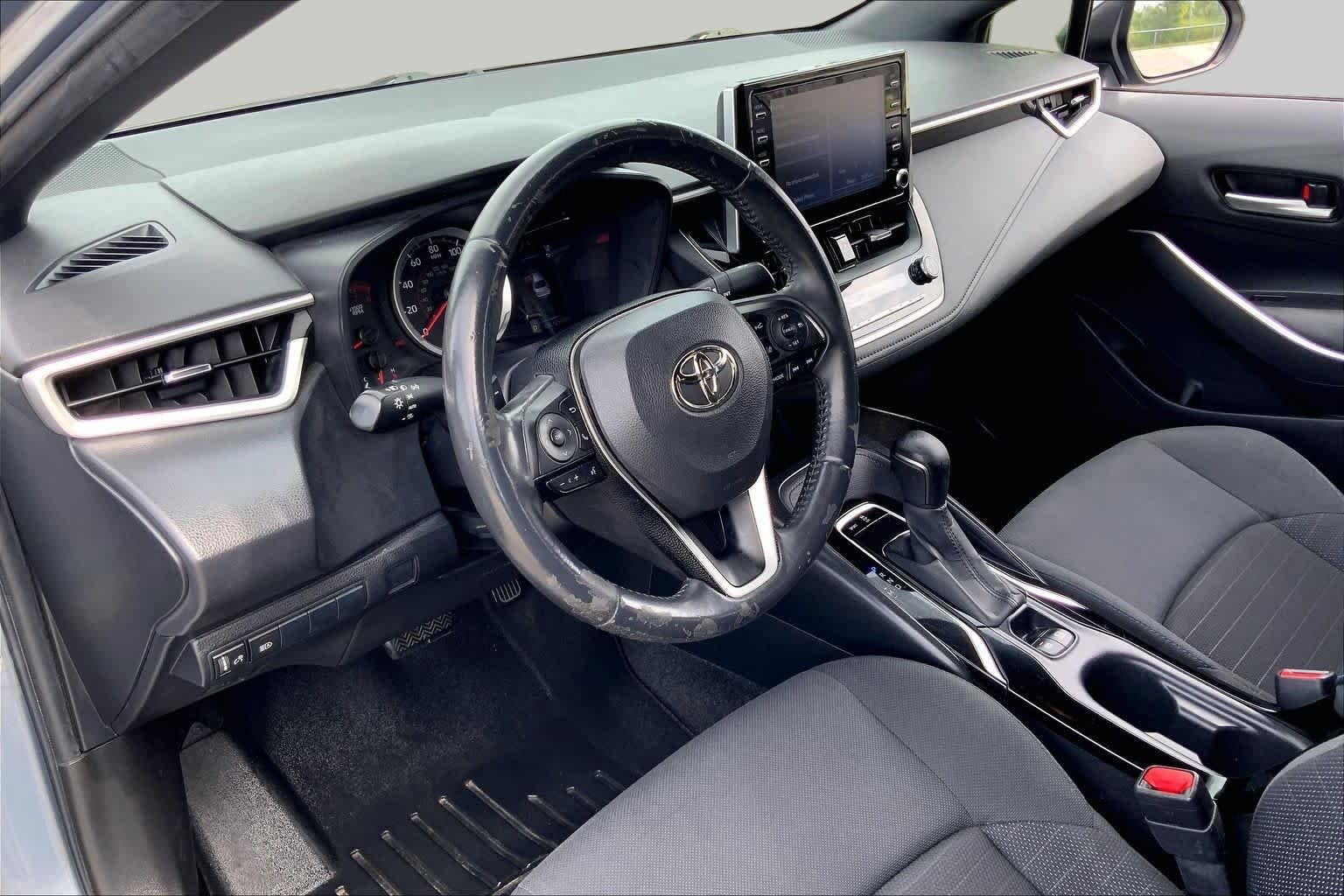 Used 2020 Celestite Toyota SE image 17