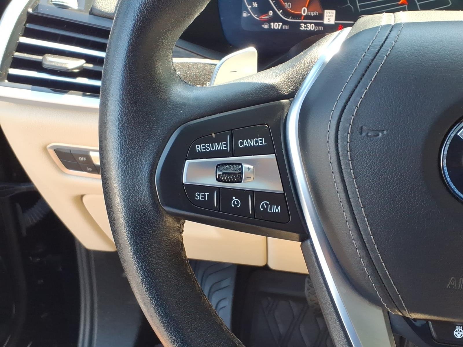 Used 2022 Black BMW xDrive40i image 11
