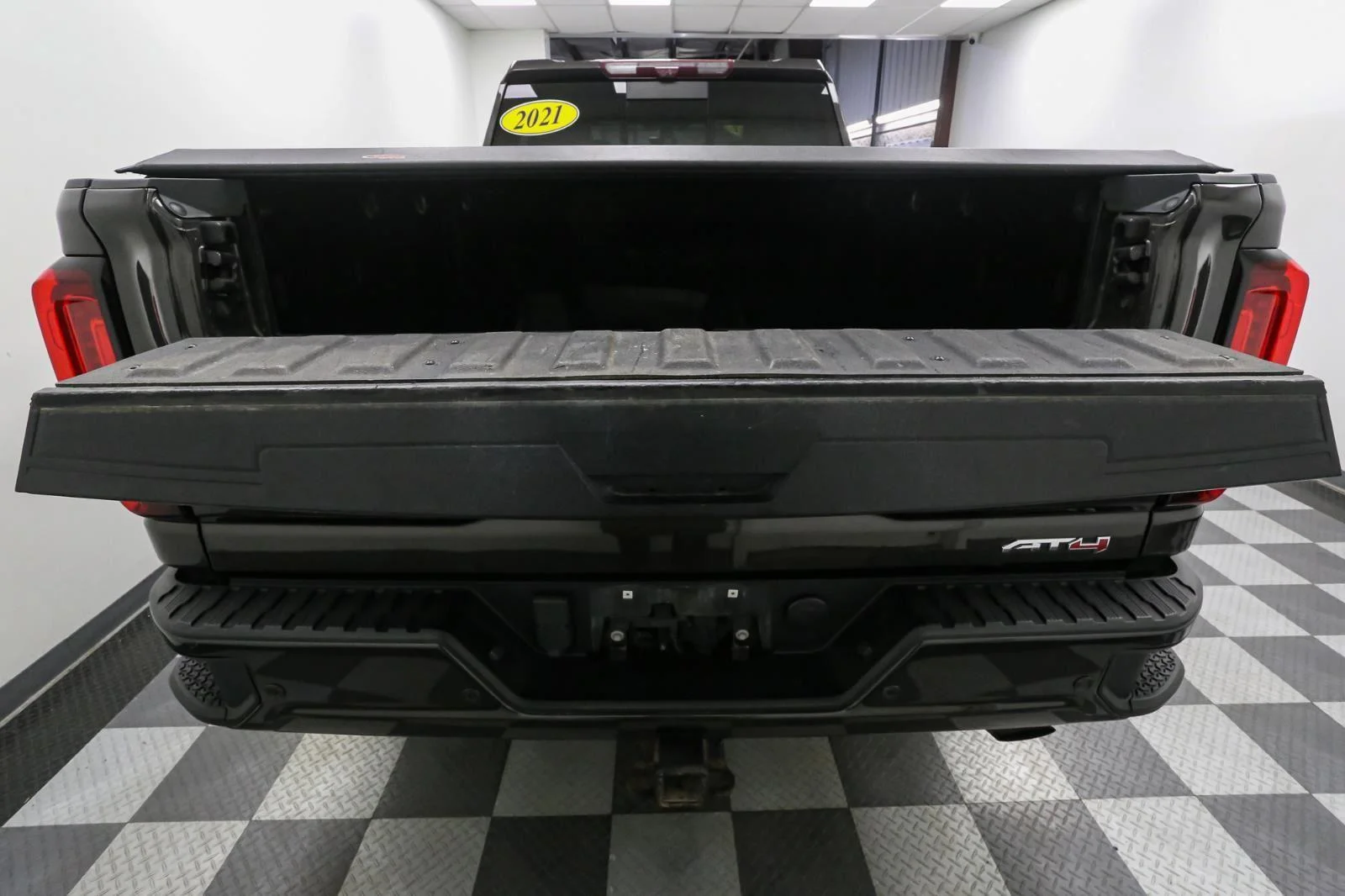 Used 2021 Brownstone Metallic GMC AT4 image 15