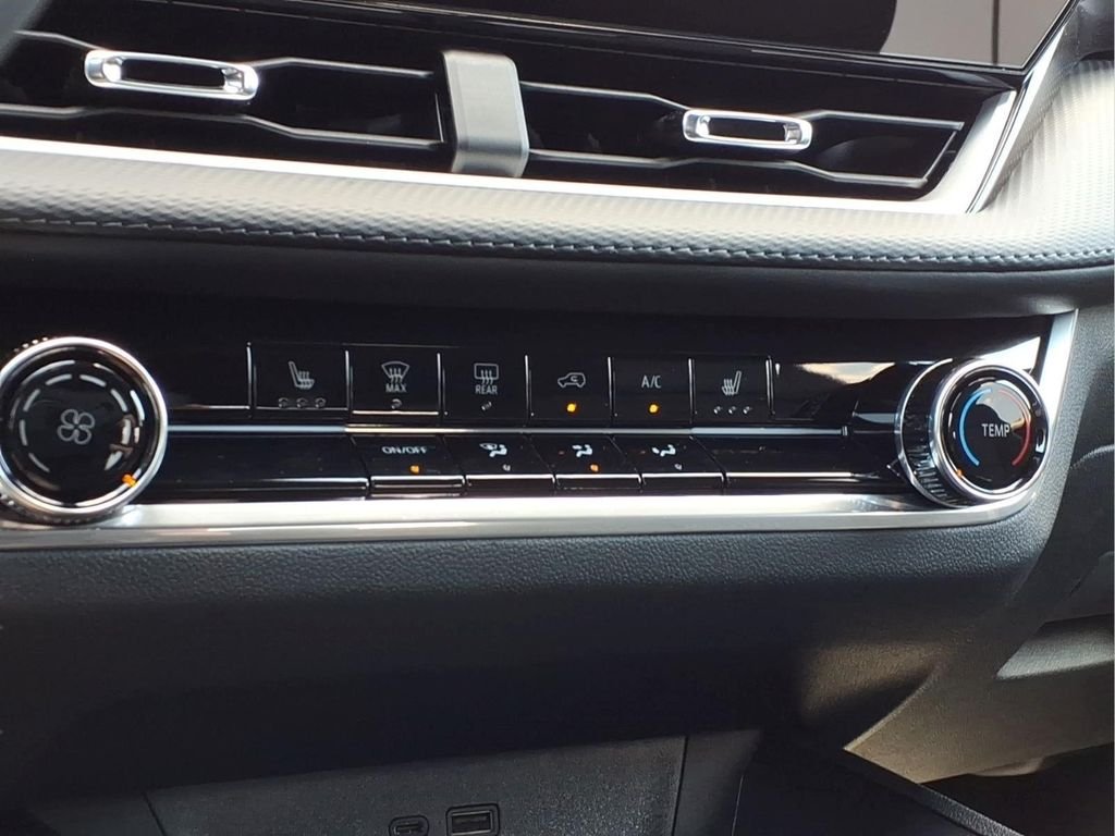 New 2027 Mosaic Black Metallic Chevrolet LT image 12