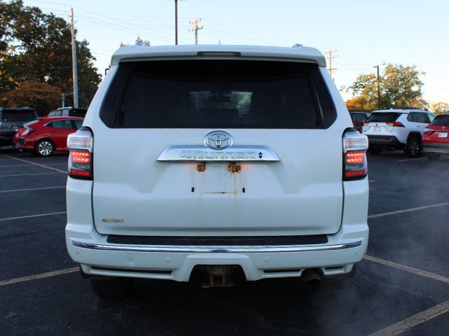 Used 2016 Blizzard Pearl Toyota  image 7