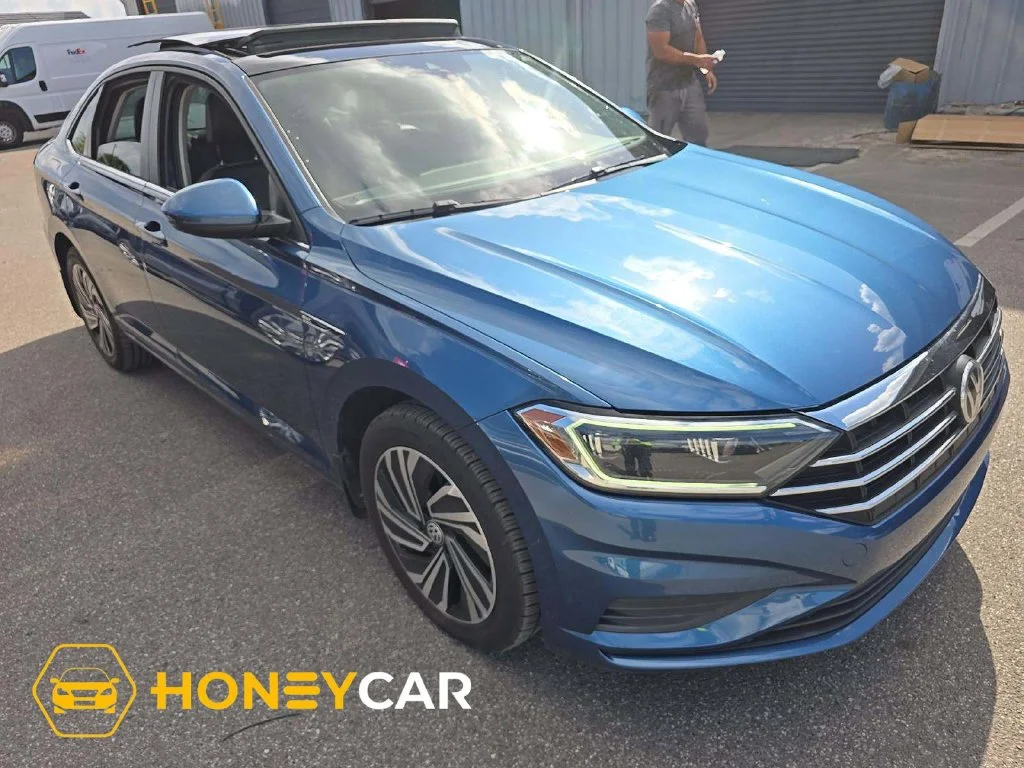Used 2020 Blue Volkswagen SEL image 1