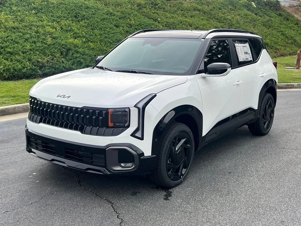 New 2027 White Kia X-Line SX image 3