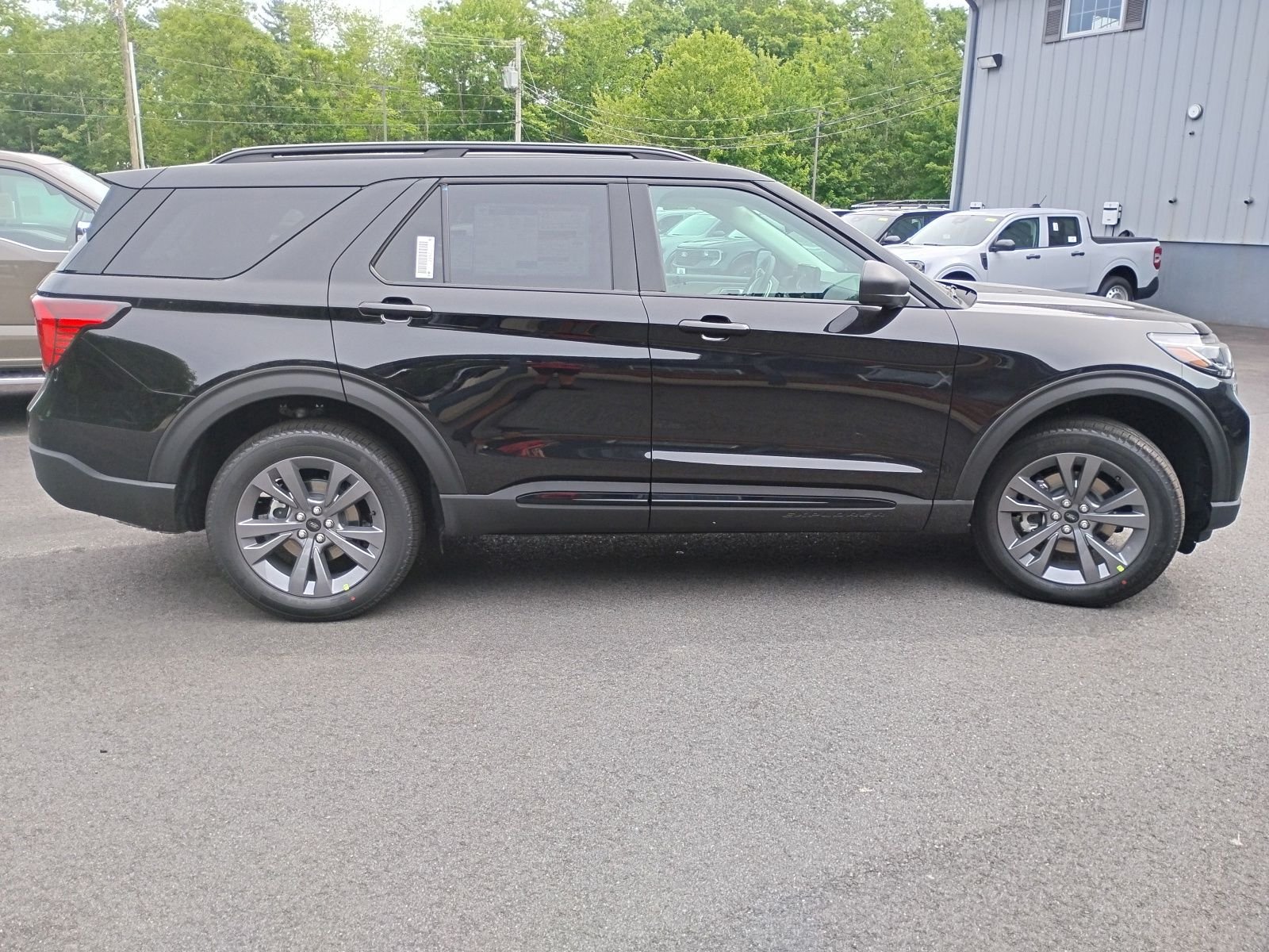 New 2026 Agate Black Metallic Ford Active image 8