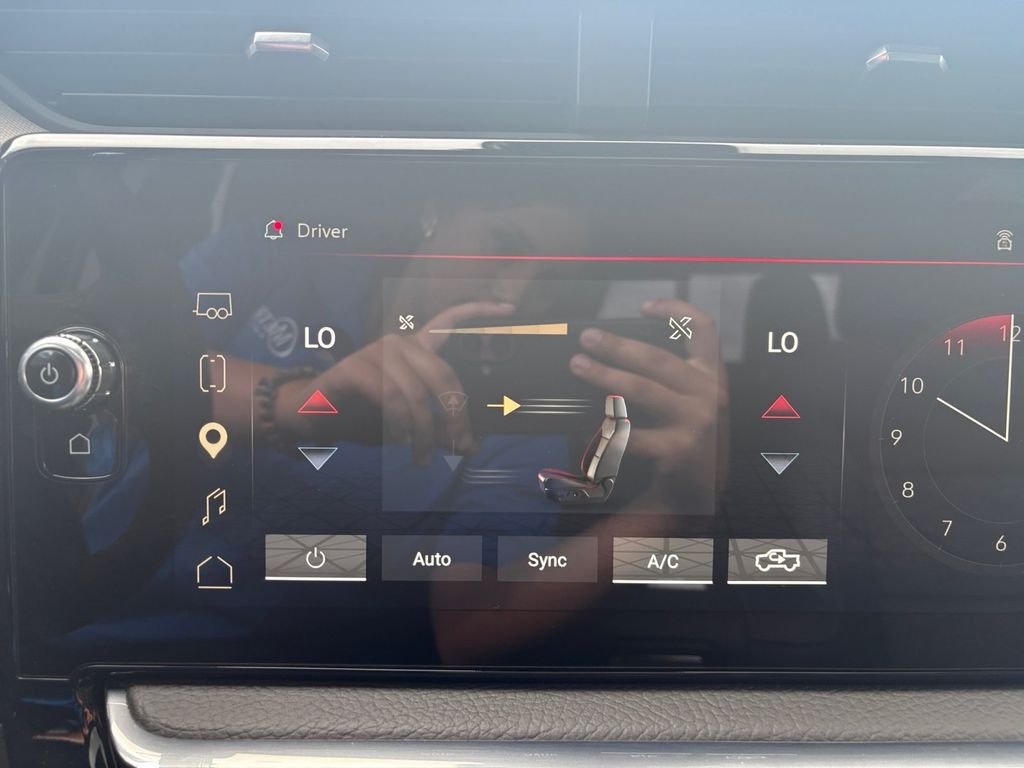 Used 2025 White GMC Denali image 25