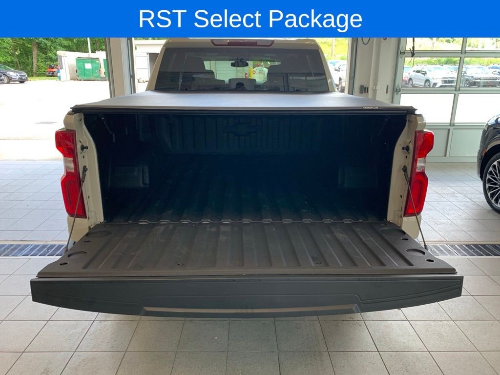 Used 2026 White Chevrolet RST image 9