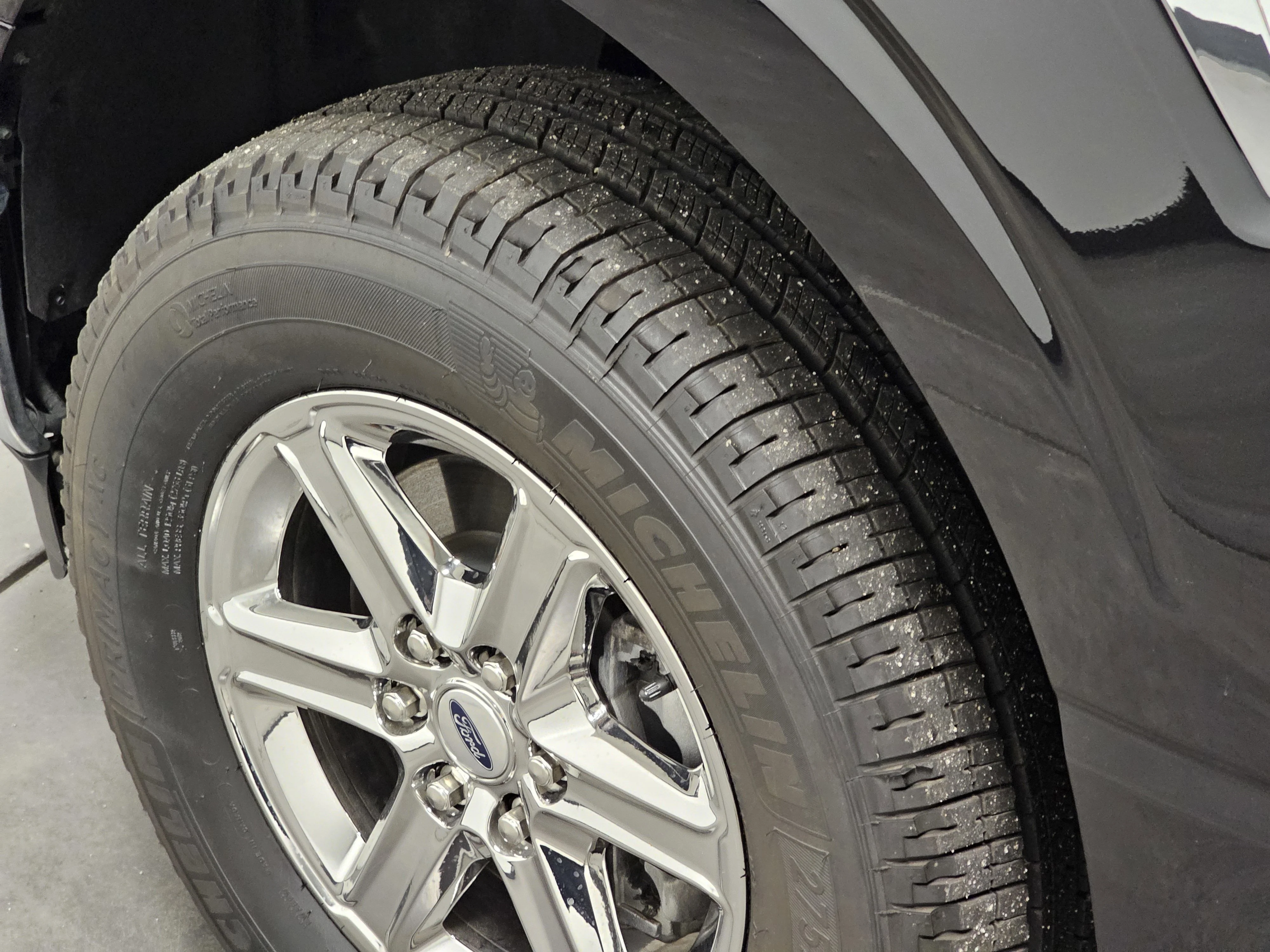 Used 2024 Agate Black Metallic Ford XLT image 10