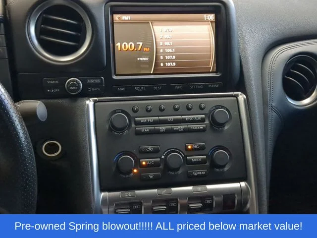 Used 2009 Black Nissan Premium image 28