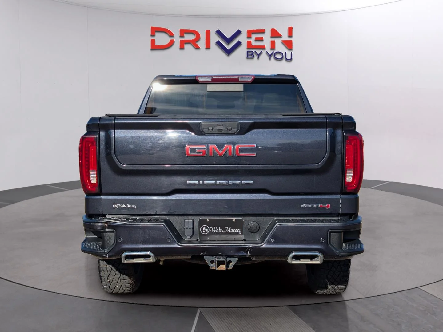 Used 2023 Titanium Rush Metallic GMC AT4 image 4