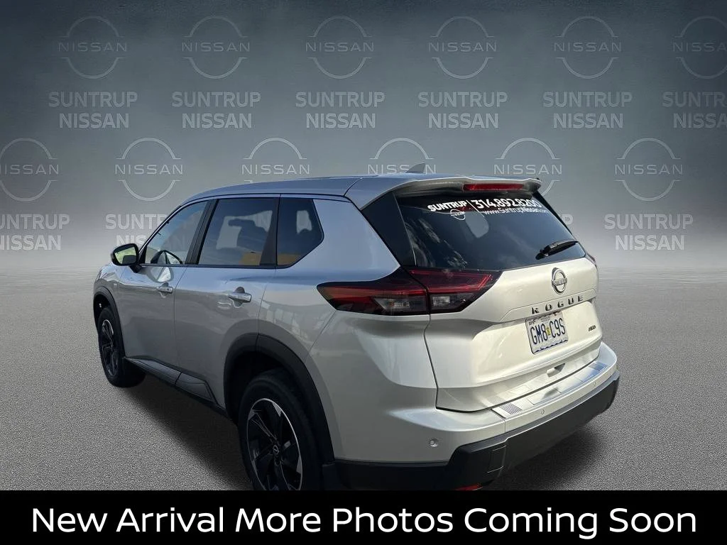 Certified Used 2025 Silver Nissan SV image 3