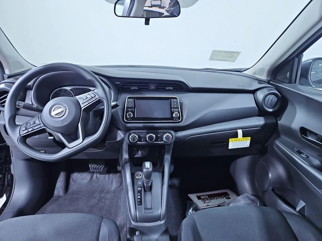 2025 Nissan KICKS PLAY Base - Photo 13