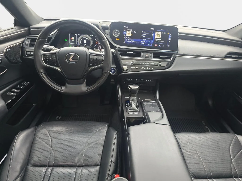 Certified Used 2022 IRIDIUM Lexus 300h Luxury image 9