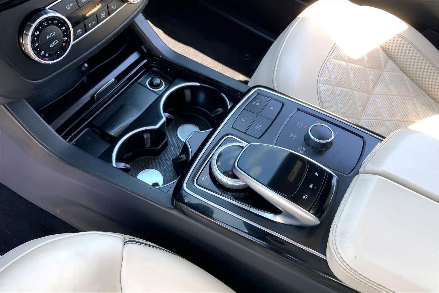 Used 2018 designo Diamond White Metallic Mercedes-Benz GLS 550 image 16