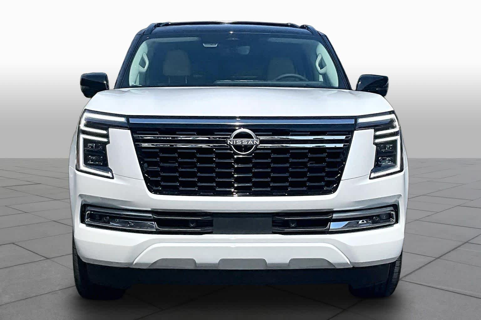 New 2026 Everest White TriCoat / Super Black Two-tone Nissan Platinum Reserve image 3
