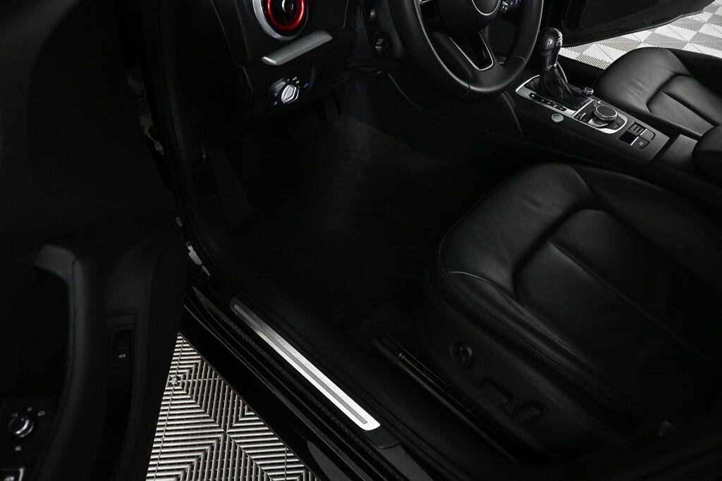 Used 2018 Brilliant Black Audi Premium image 7