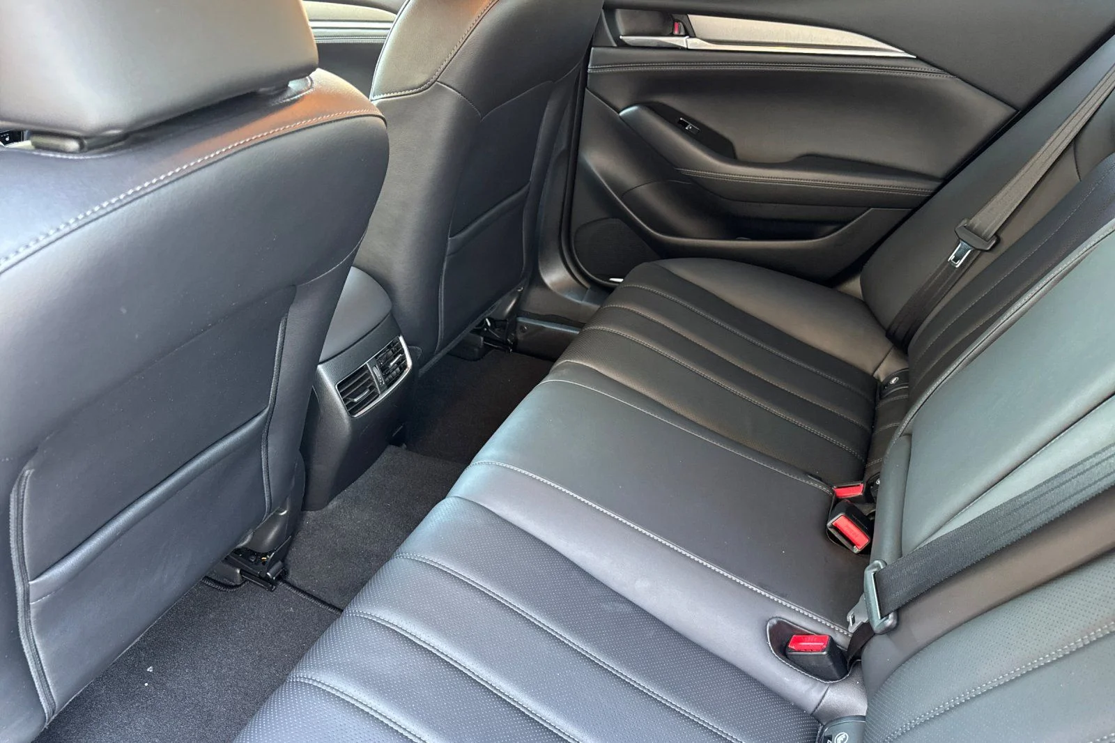 Used 2021 Snowflake White Pearl Mazda Grand Touring image 15