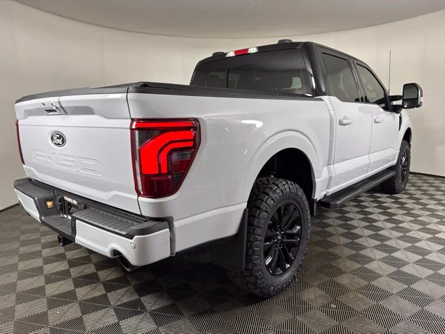 Used 2025 White Ford Lariat image 3