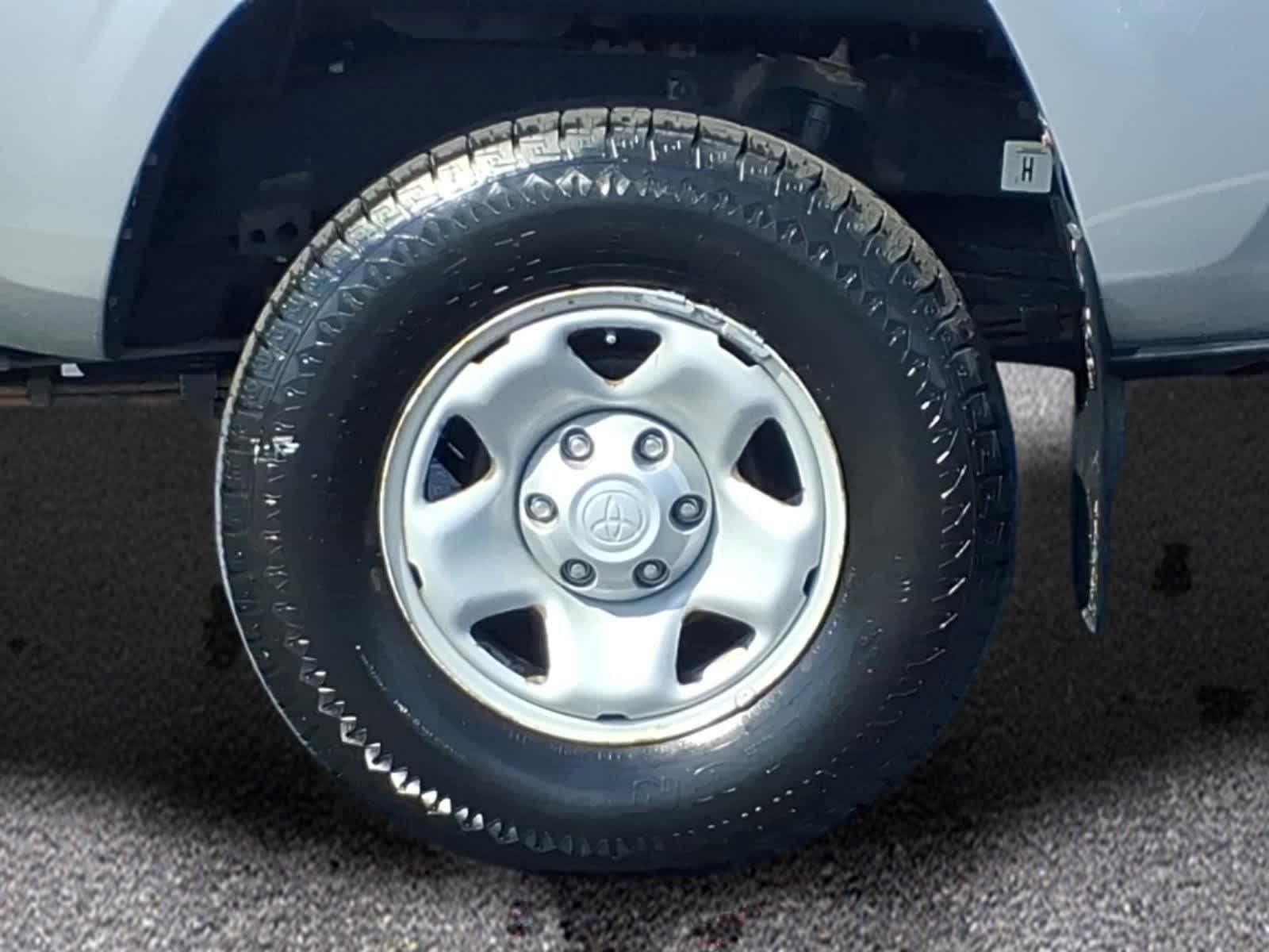 Used 2021 Silver Sky Metallic Toyota SR image 3